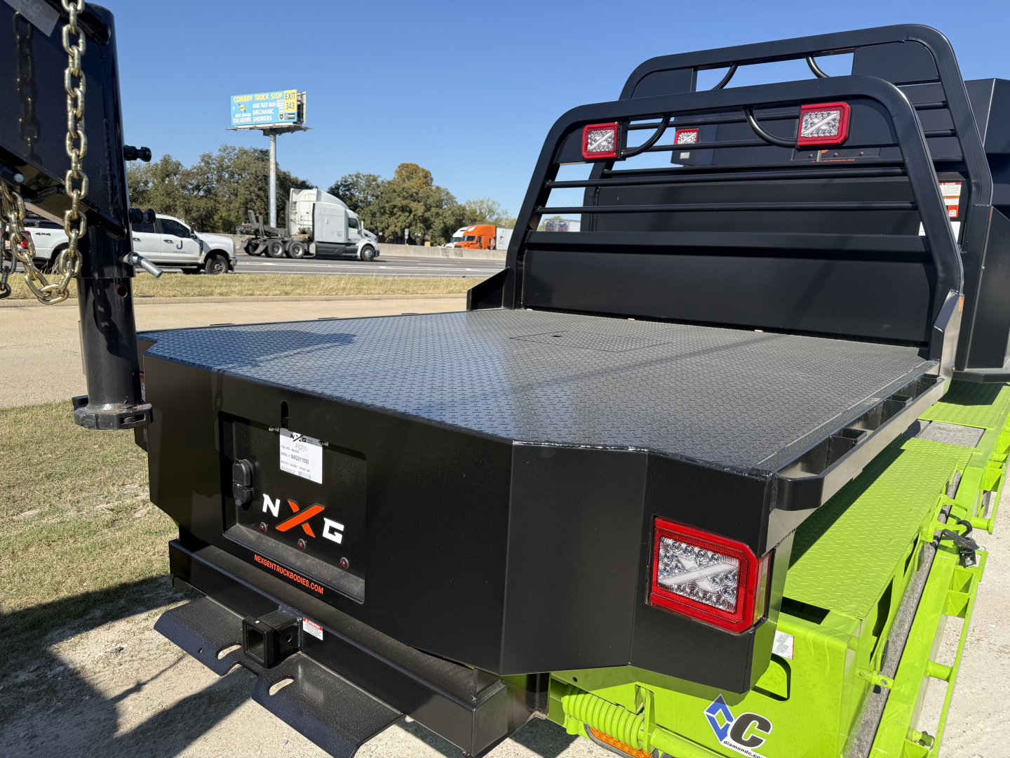 New 2025 NXG Truck Bodies FLAT DECK 7' SW 40" CA Truck Bed