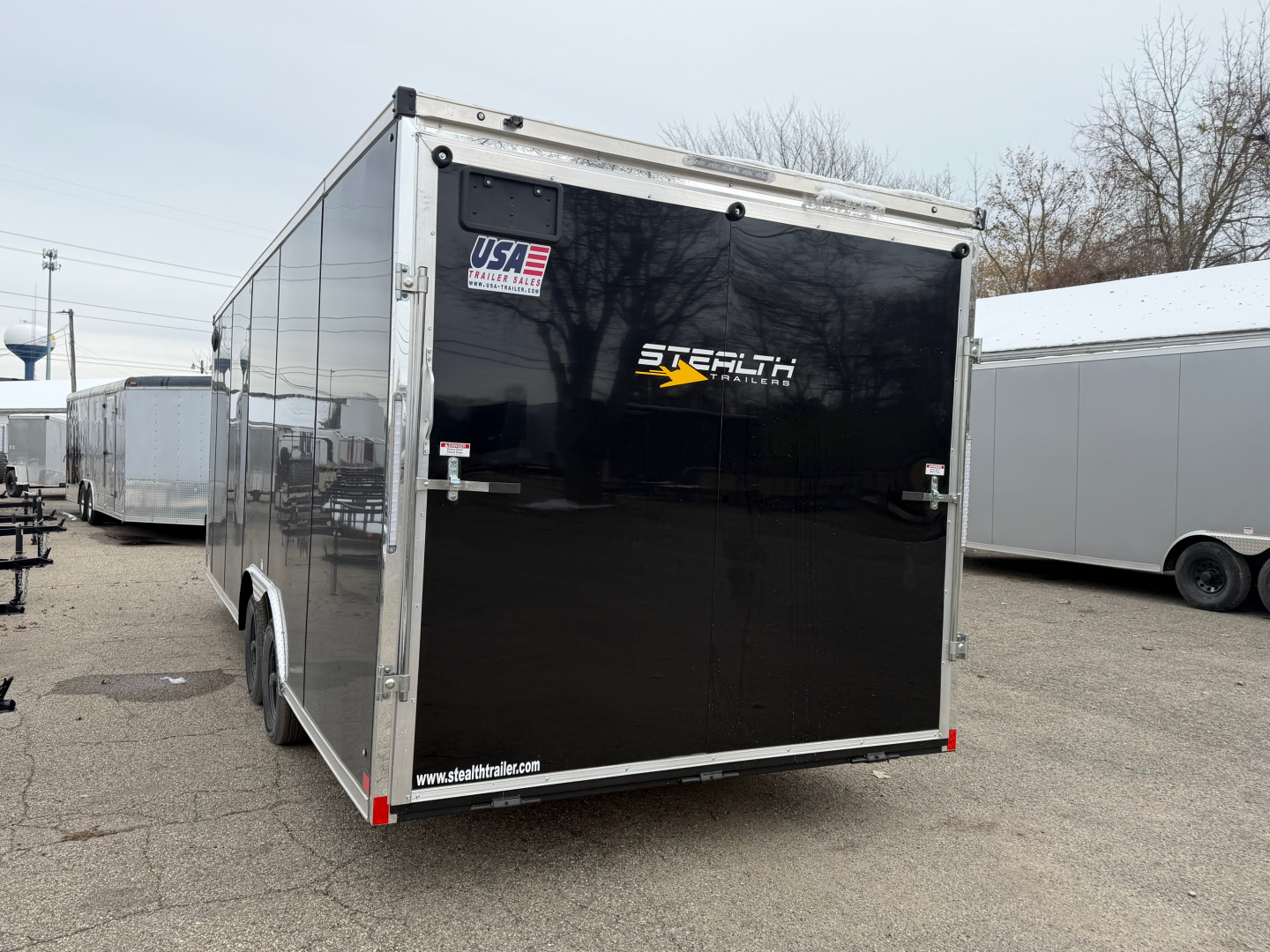 New 2026 Stealth Titan 8.5 x 22 Enclosed Car Hauler with Ramp 10K GVW with 7ft interior and Screwless Exterior