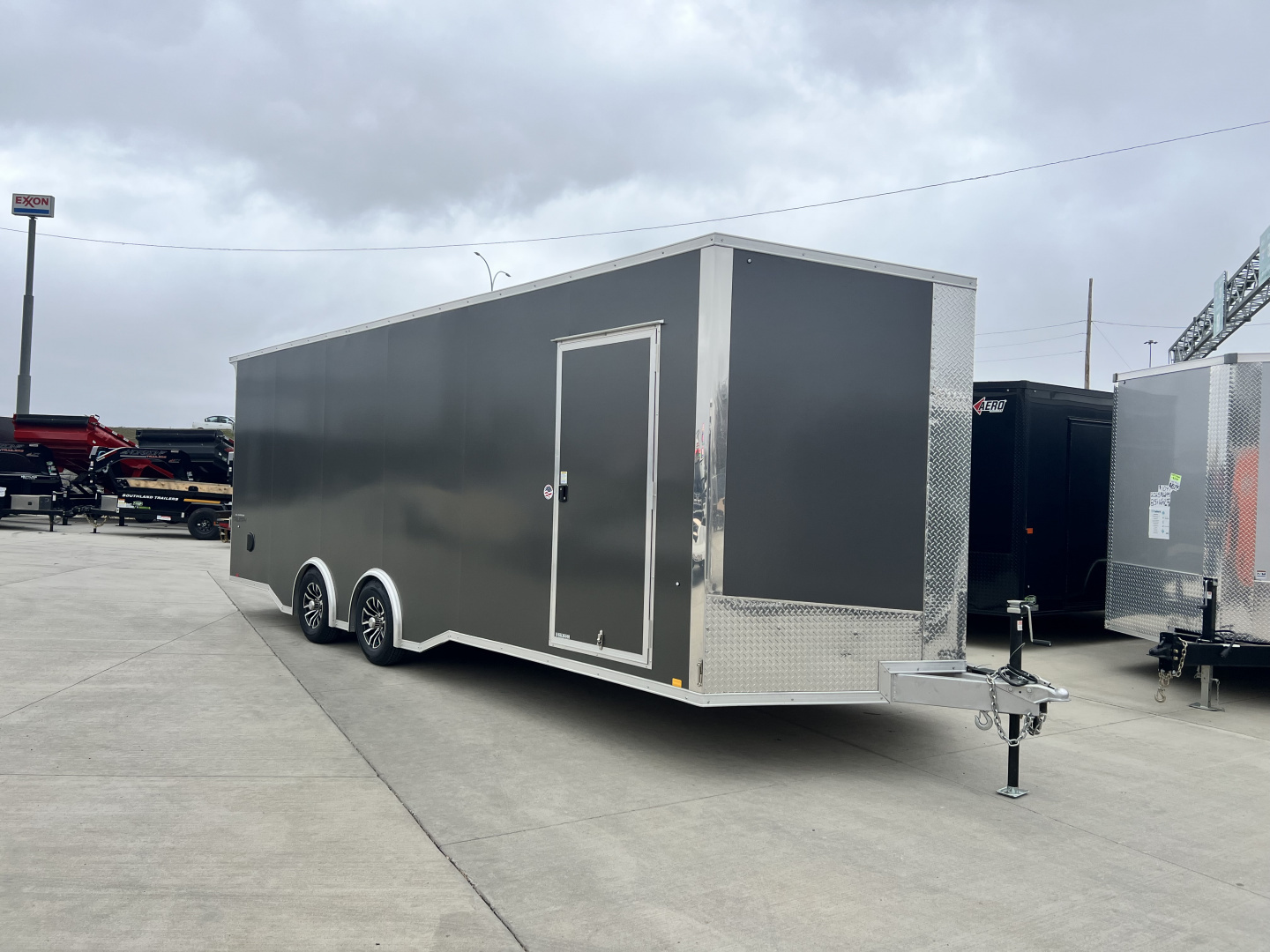 New NEW 2026 Formula Triumph ALUMINUM 8.5x24 +V, 7’ TALL, WHITE Interior, QUALITY Enclosed Rear Ramp Car Hauler Cargo Trailer
