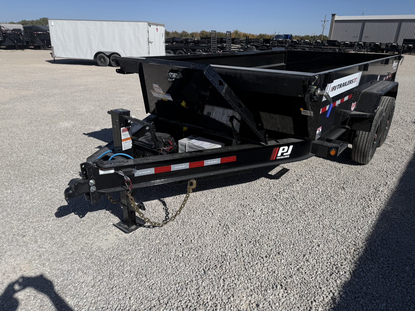 New 2026 PJ 83"x14' BP Tandem Axle Low Pro Telescopic Dump w/ 24" Sides – DT