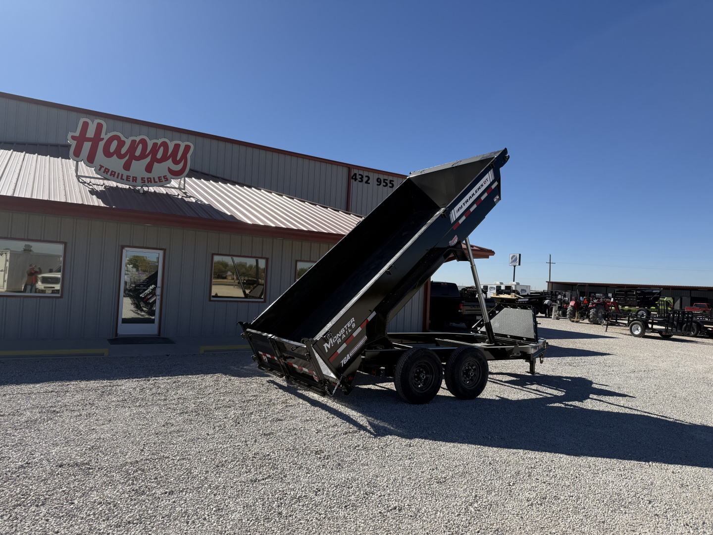 New 2026 PJ 83"x14' BP Tandem Axle Low Pro Telescopic Dump w/ 24" Sides – DT