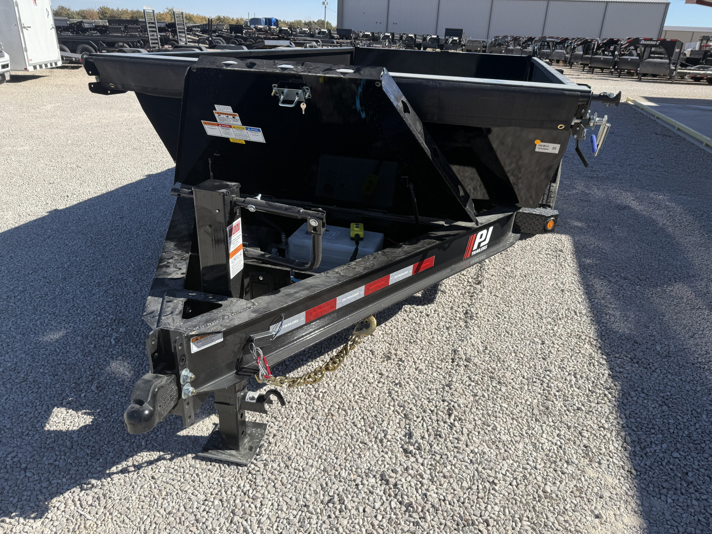 New 2026 PJ 83"x14' BP Tandem Axle Low Pro Telescopic Dump w/ 24" Sides – DT