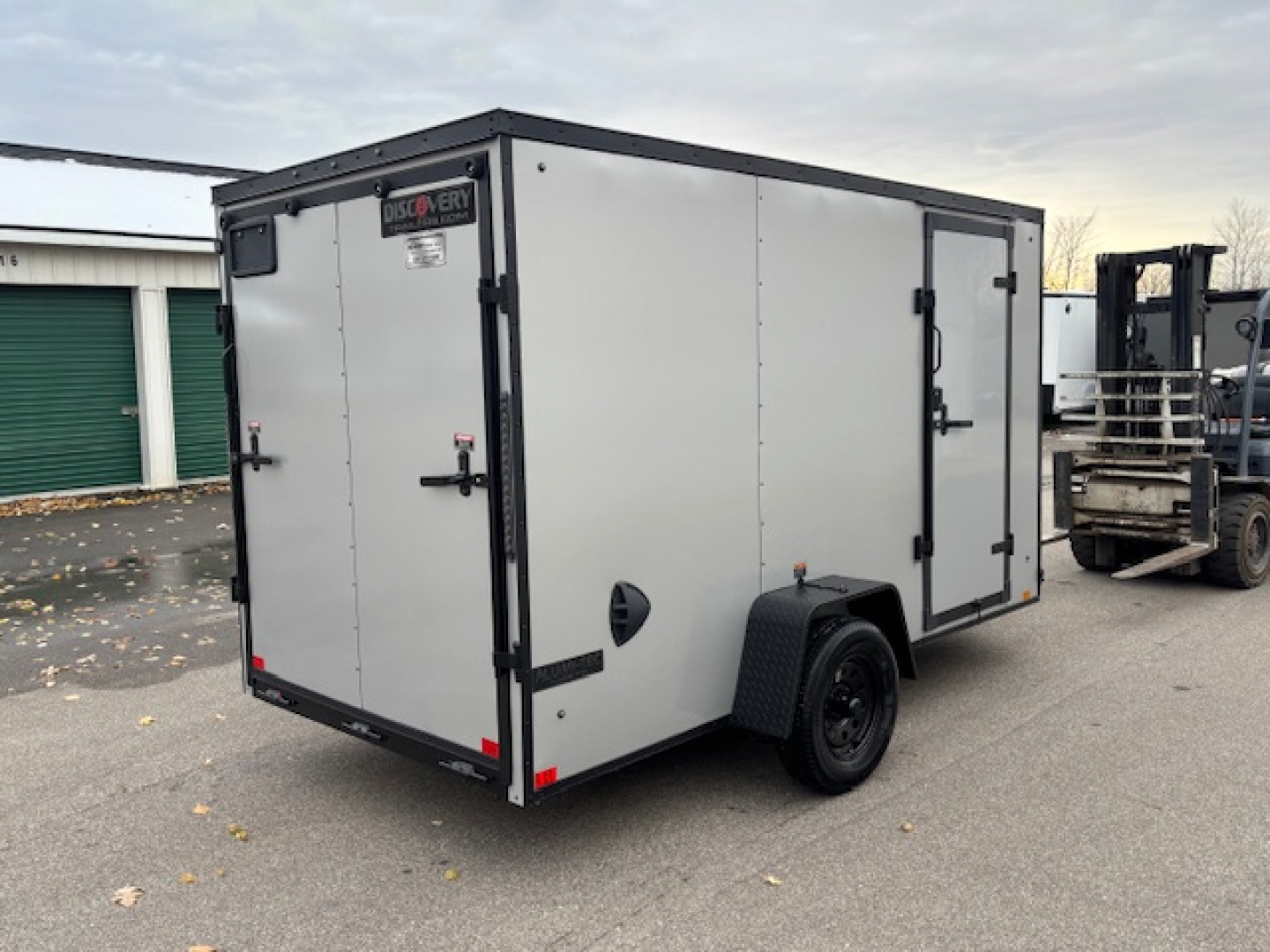 New 2026 Discovery Trailers 6x12 V-Nose Ramp Door