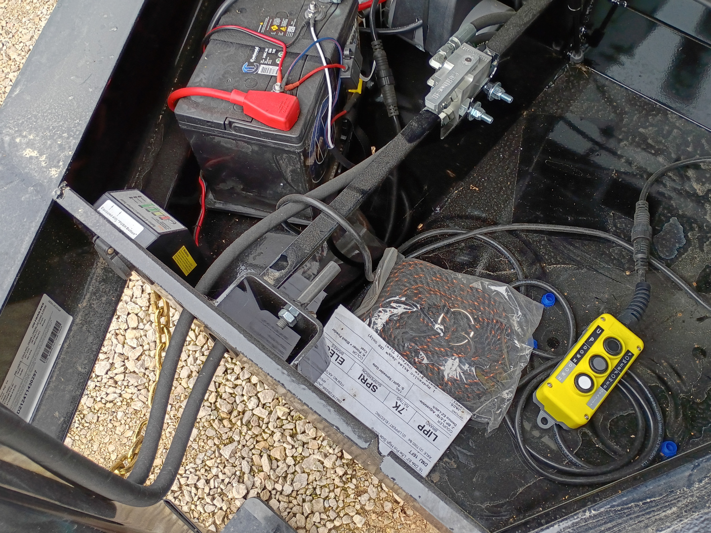 New 2026 PJ Trailers DM162