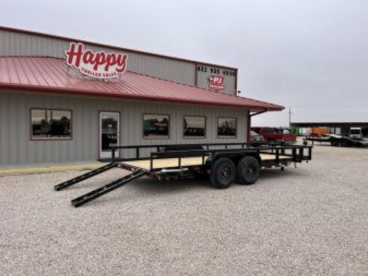 New 2026 PJ 83"x20' Angle Pipetop Trailer – P8