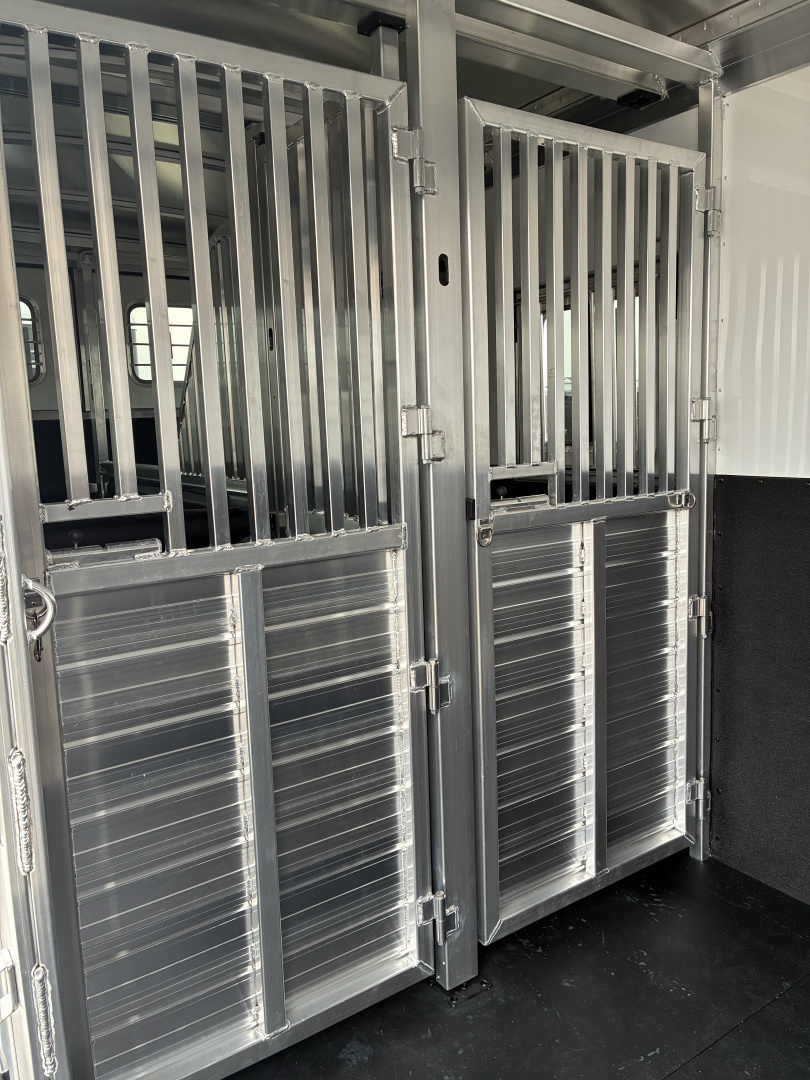 New 2027 4-Star 2 + 1 Horse Trailer