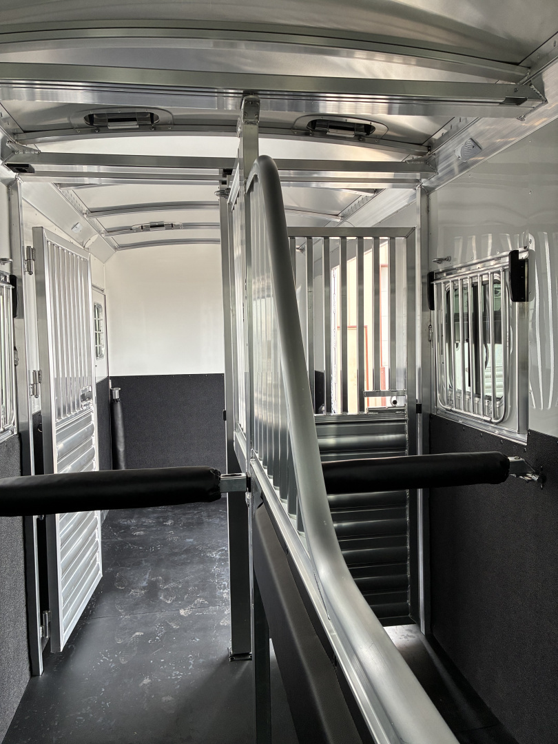 New 2027 4-Star 2 + 1 Horse Trailer