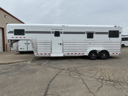 New 2027 4-Star 2 + 1 Horse Trailer