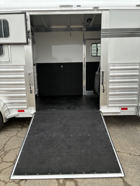 New 2027 4-Star 2 + 1 Horse Trailer