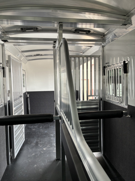 New 2027 4-Star 2 + 1 Horse Trailer