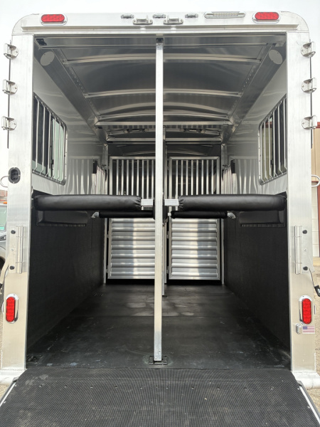 New 2027 4-Star 2 + 1 Horse Trailer