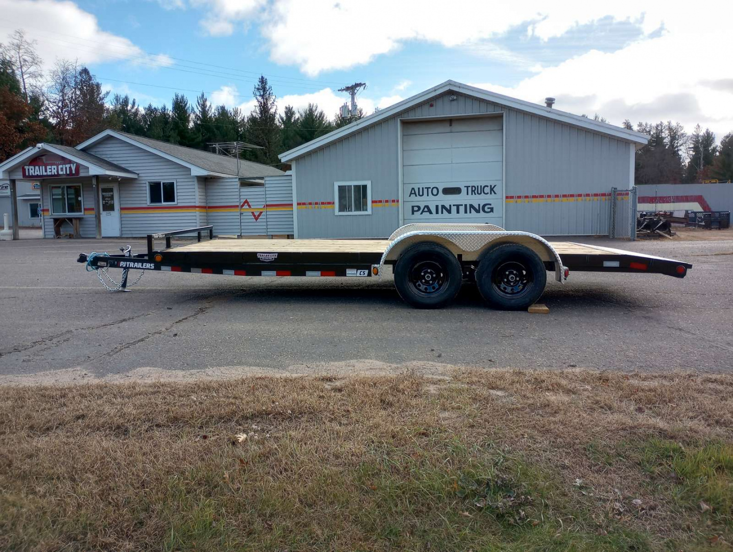 New 2026 PJ Trailers 83" x 18' C5 Car Hauler