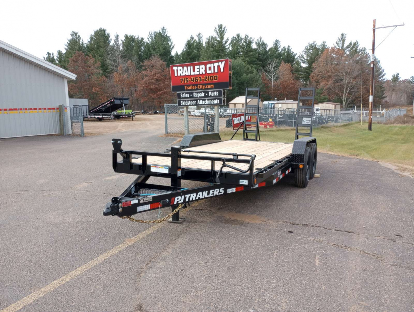 New 2026 PJ TRAILERS 83" x 18' CC Equipment Trailer