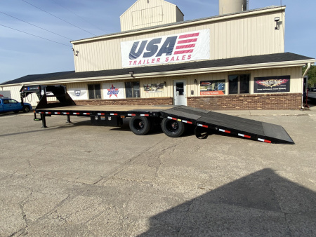 New 2025 Load Trail 102x32 Low Pro w/Hydraulic Dove Tail & Jacks 24K Gooseneck Bodies