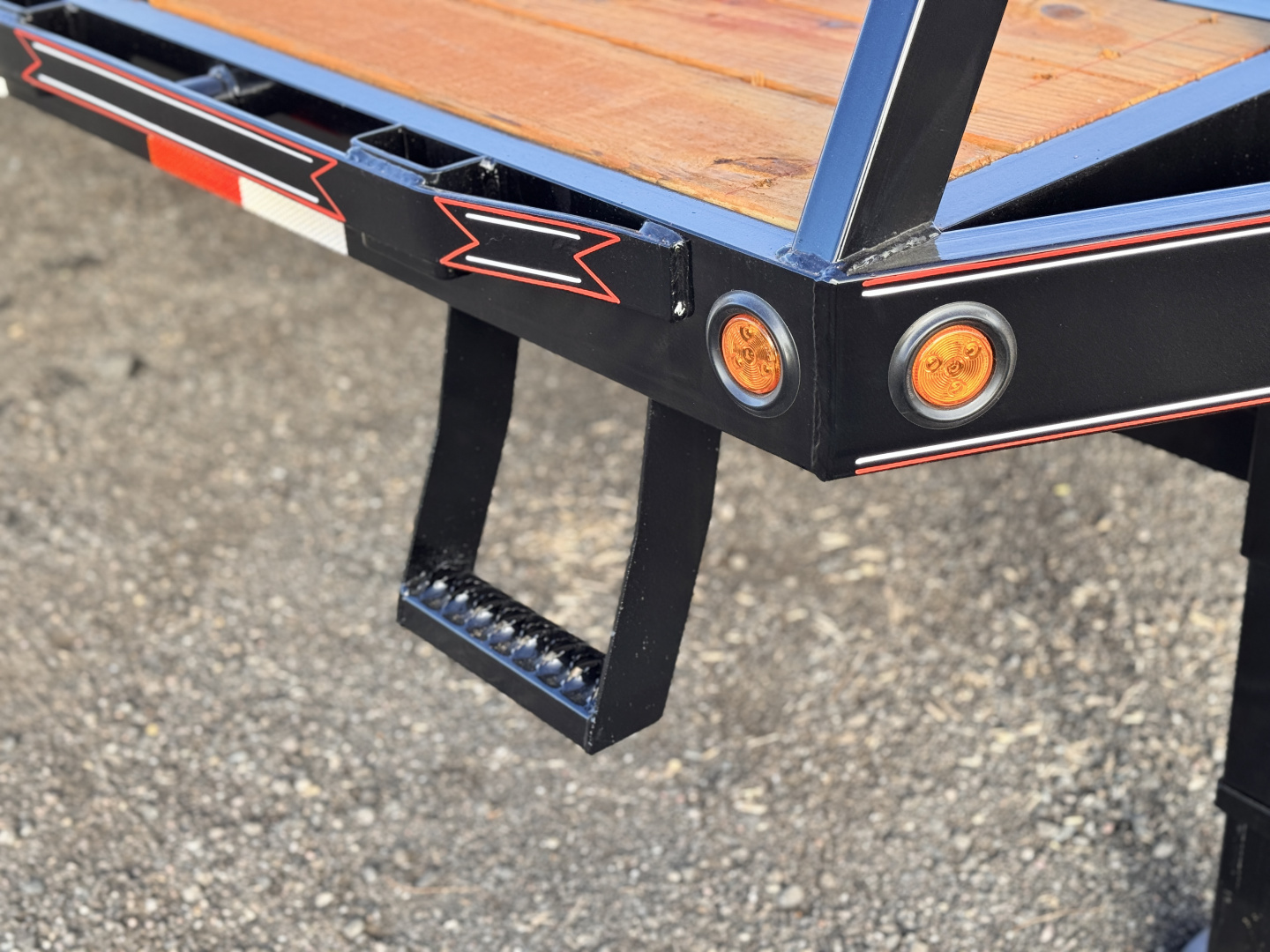 New 2026 Diamond T 8.5-32 Tandem Dual Gooseneck W/ MAXX Ramps 24K GVWR