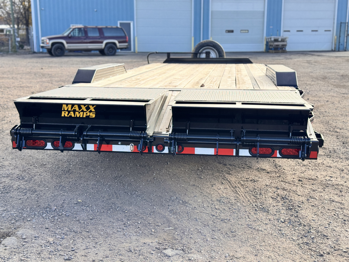New 2026 Diamond T 8.5-24 Gooseneck SKID-PRO Equipment Hauler 20K GVWR