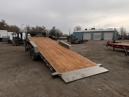 New 2026 Load Trail BLACK FRIDAY 7-24 Single Wheel Gooseneck Tilt Equipment Hauler 14K GVWR