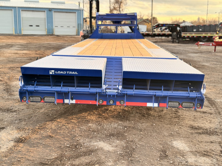 New 2026 Load Trail BLACK FRIDAY 8.5-30 Single Wheel Gooseneck Equipment Hauler 16K GVWR