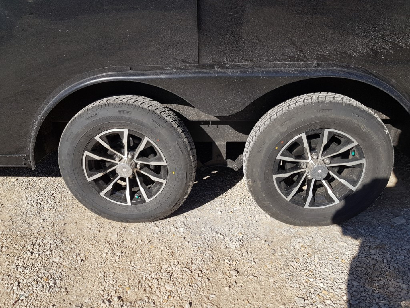 New 2025 Look 8.5 x 20 EX Deluxe 7K Car / Racing Trailer