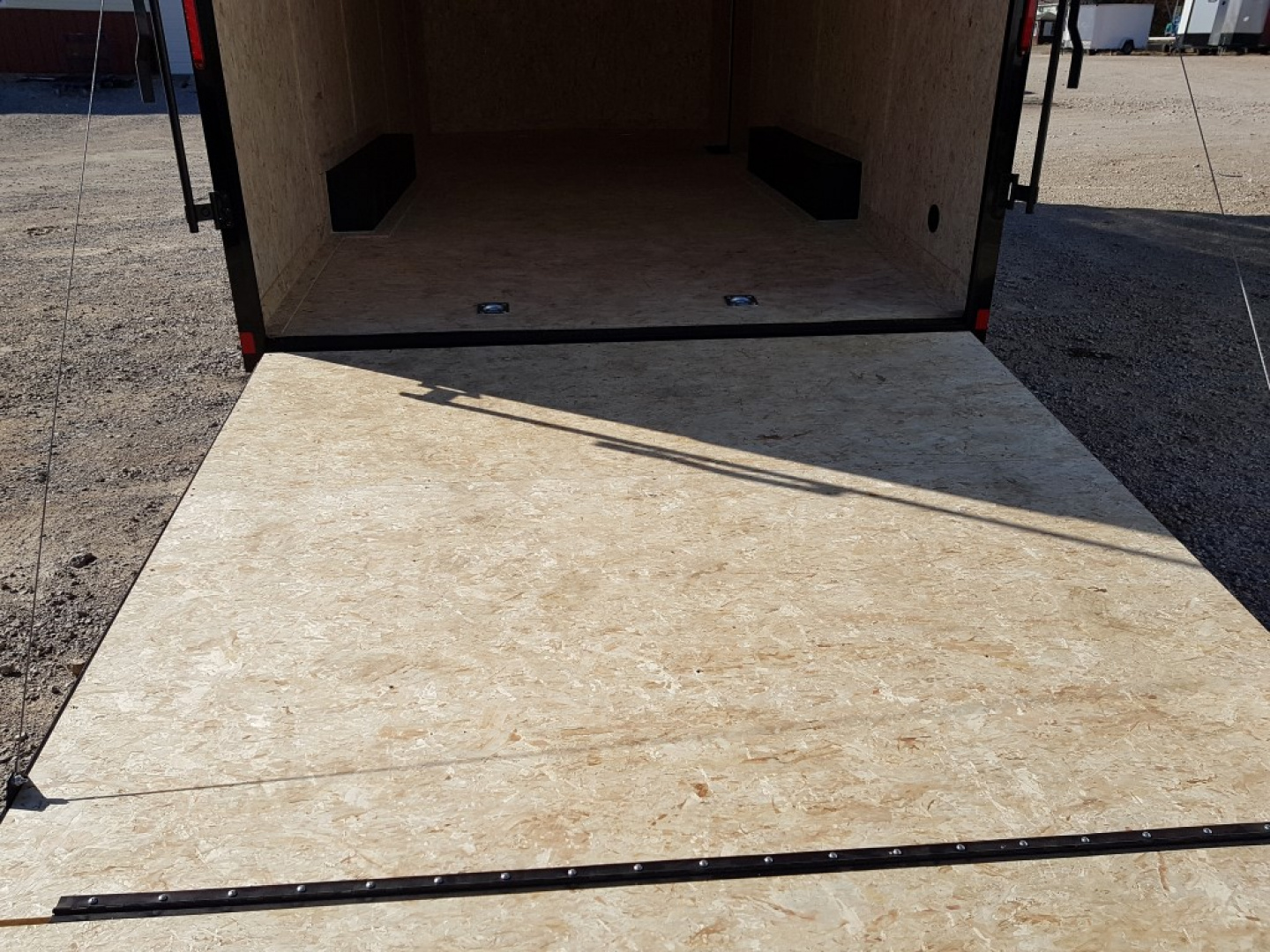 New 2025 Look 8.5 x 20 EX Deluxe 7K Car / Racing Trailer