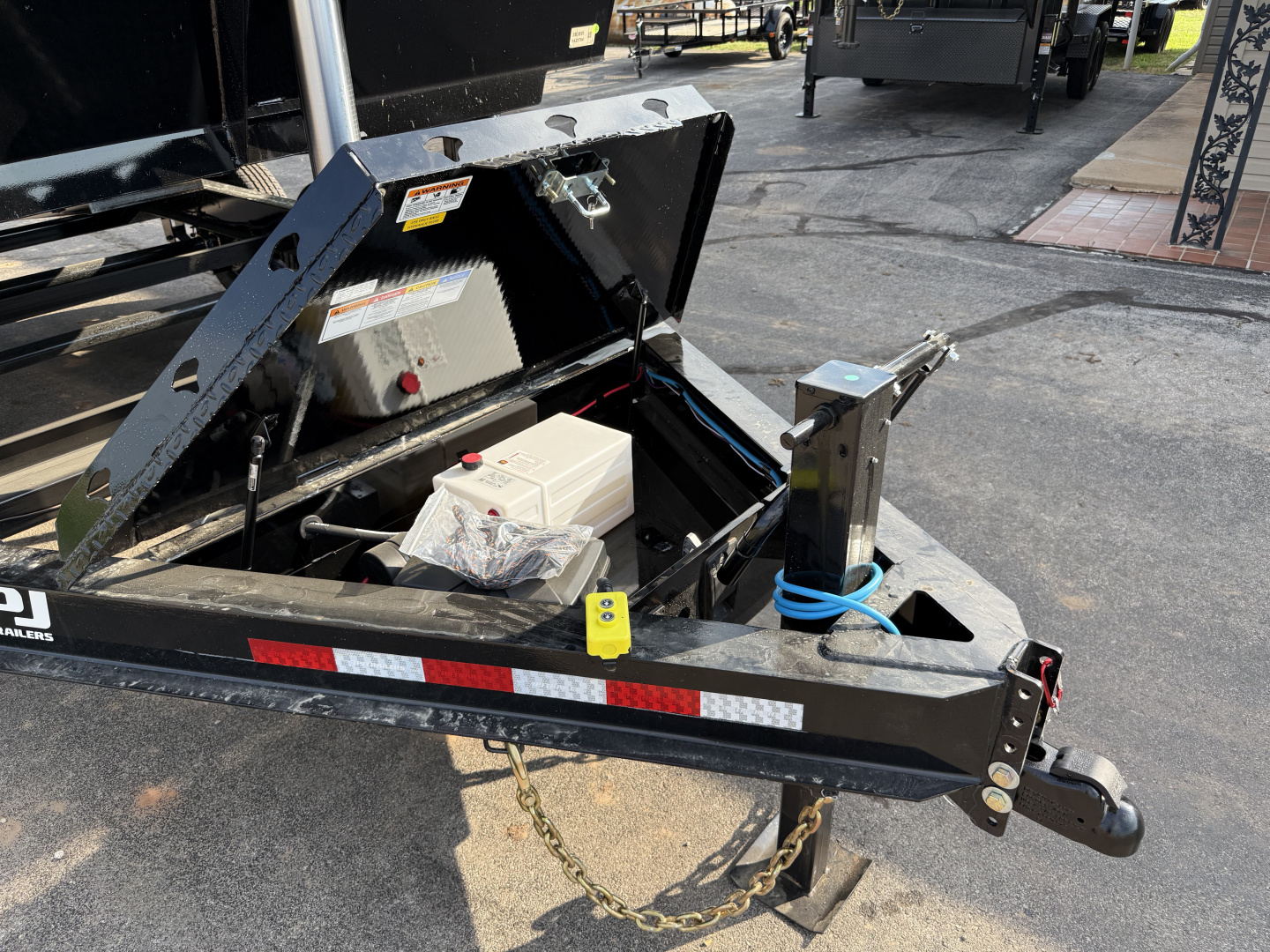 New 2026 PJ 83"x14' BP Tandem Axle Low Pro Telescopic Dump w/ 48" Sides - DT