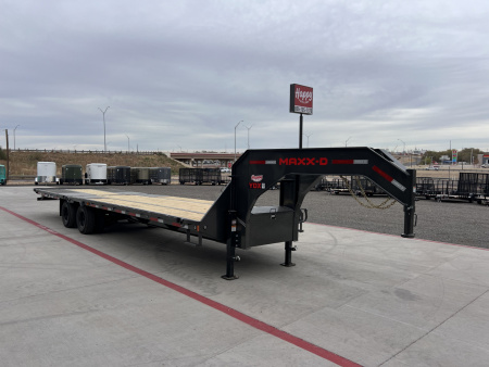 New 2026 MAXX-D 102”x32’ Gooseneck Hydraulic Dovetail Flatbed w/ Duals – YDX