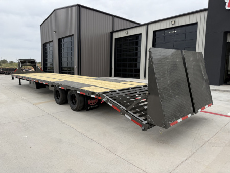 New 2026 102”x40’ Engineered MAXX-D GN Air-Ride Flatbed w/ Duals – LDX