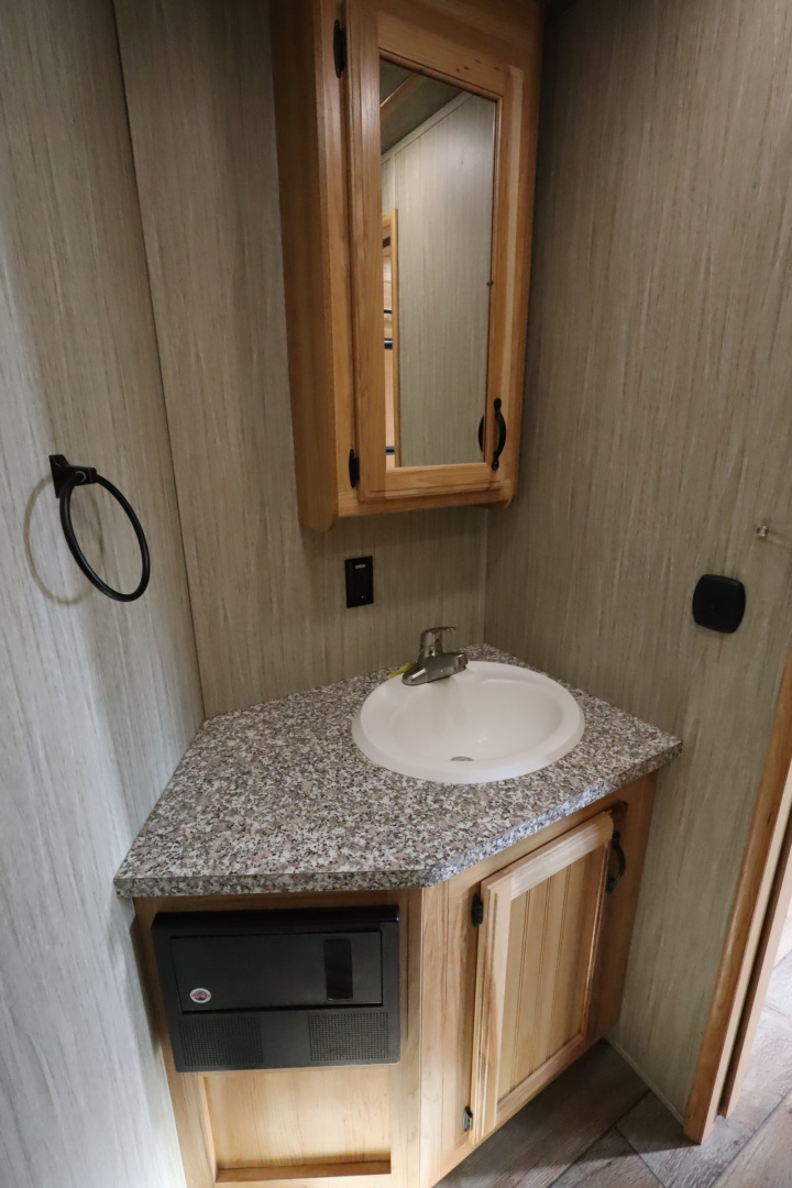 Used 2020 Bison Trailers Trail Boss 3 Horse LQ Slide Horse Trailer