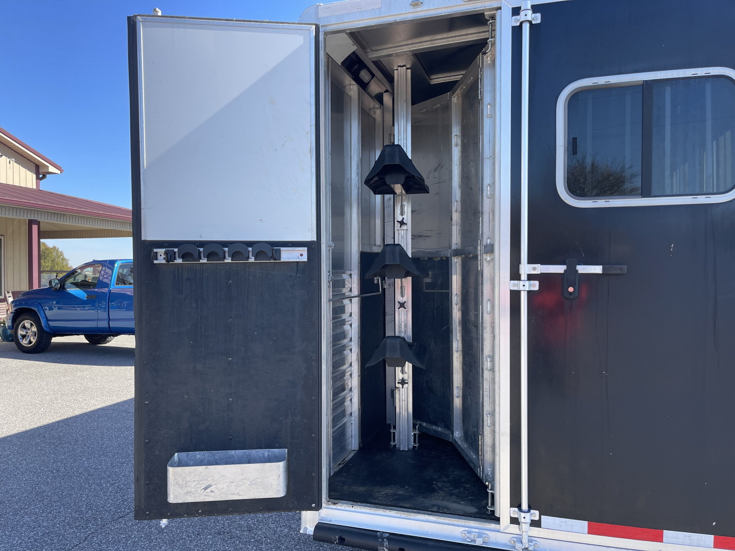 Used 2016 Exiss Trailers 7308 Horse Trailer