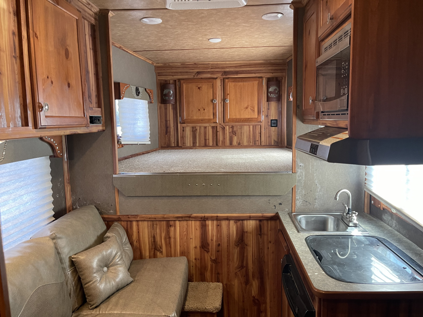 Used 2016 Exiss Trailers 7308 Horse Trailer