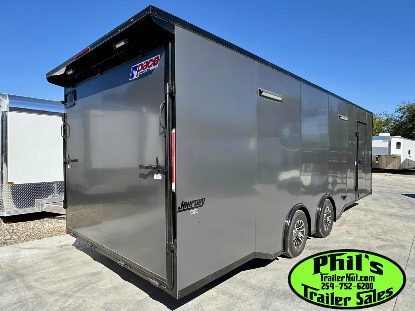 New Pace American 8.5X24 RACE TRAILER FULL ESCAPE DOOR WITH REMOVABLE FENDER Car / Racing Trailer