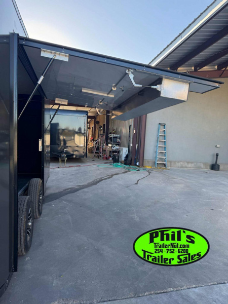 New Pace American 8.5X24 RACE TRAILER FULL ESCAPE DOOR WITH REMOVABLE FENDER Car / Racing Trailer