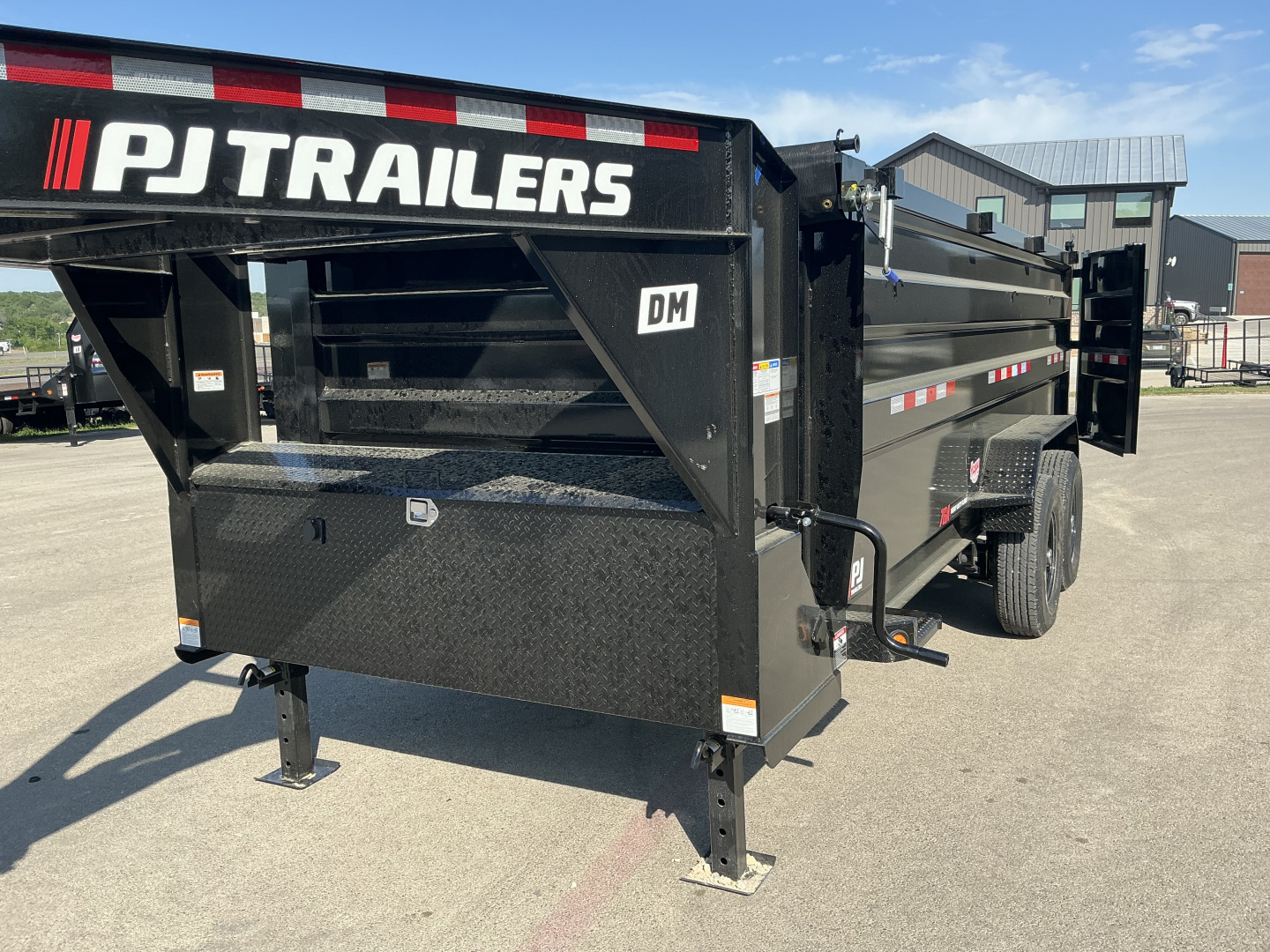 New 2026 PJ 83"x16' GN Tandem Axle Low Pro High Side Dump w/ 48" Sides – DM