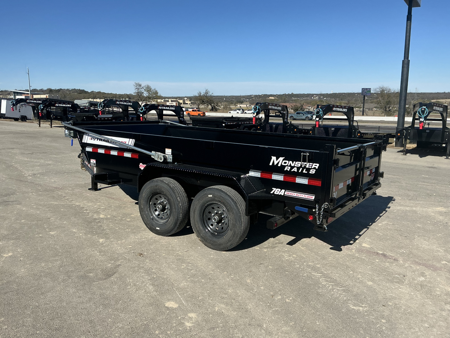 New 2026 PJ 83"x14' BP Tandem Axle Low Pro Telescopic Dump w/ 24" Sides – DT Voyager Package