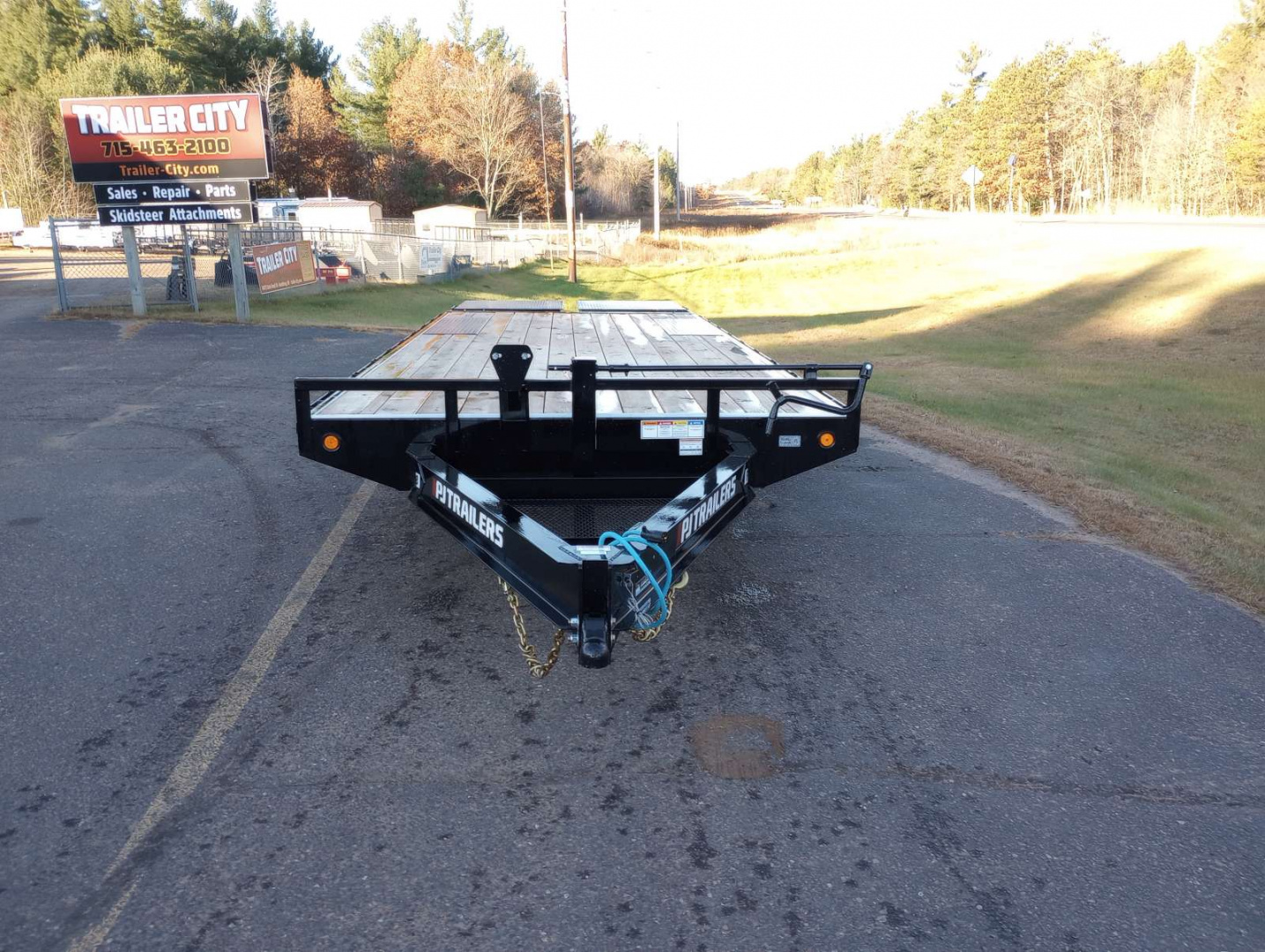 New 2026 PJ TRAILERS 102" x 24' F8 Deckover Trailer