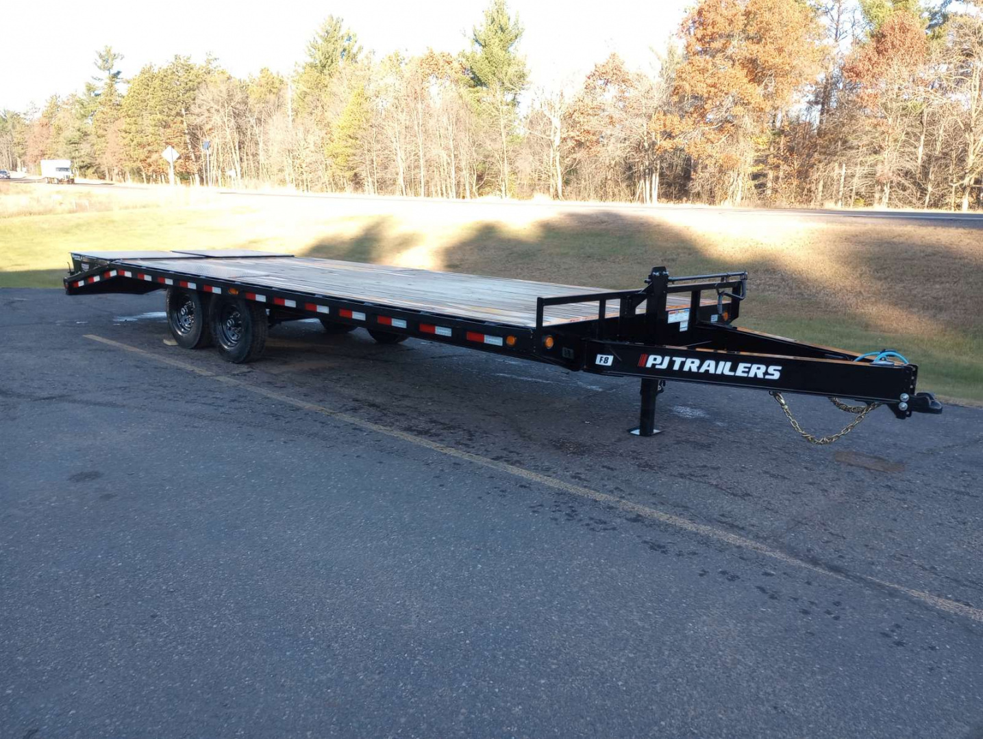 New 2026 PJ TRAILERS 102" x 24' F8 Deckover Trailer