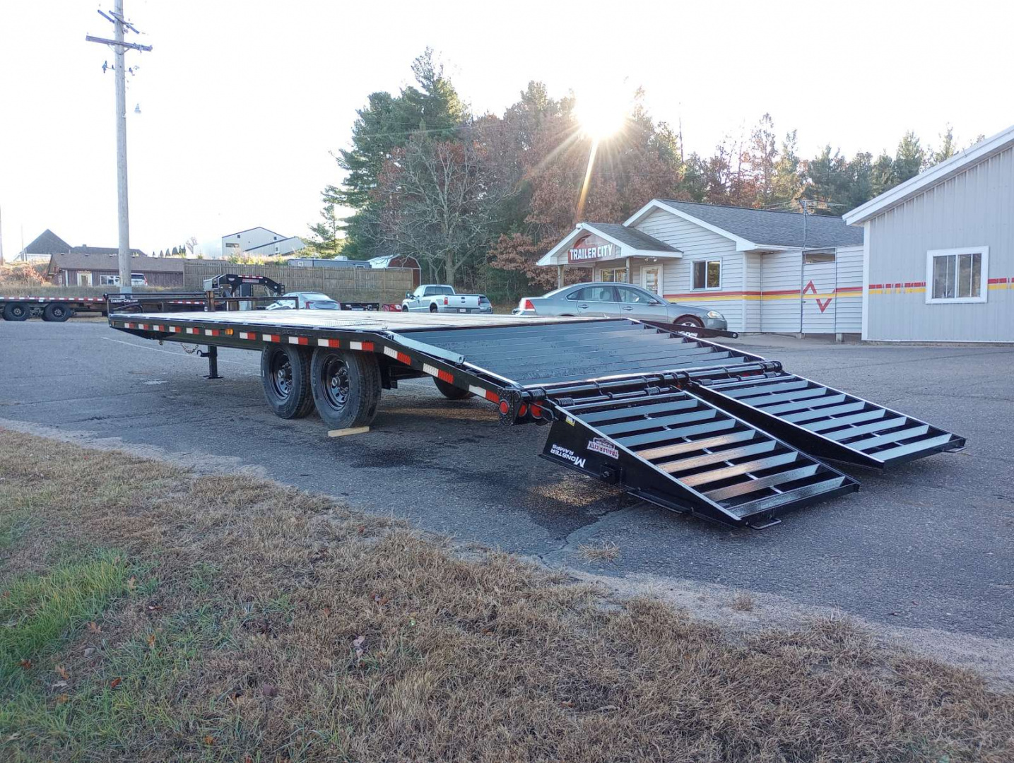 New 2026 PJ TRAILERS 102" x 24' F8 Deckover Trailer