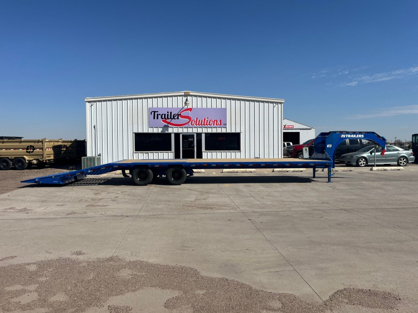 New 2026 PJ Trailers LD322 32' x 102" Flatbed Trailer