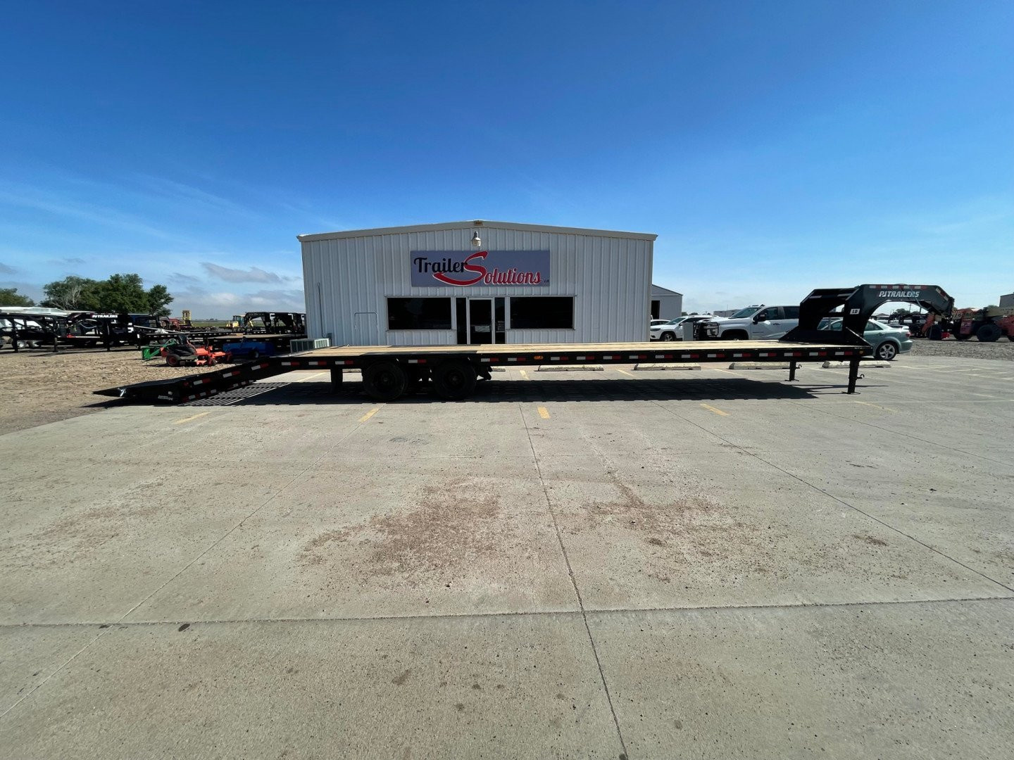 New 2026 PJ Trailers LD402 40' x 102" Hydraulic Brakes Flatbed Trailer