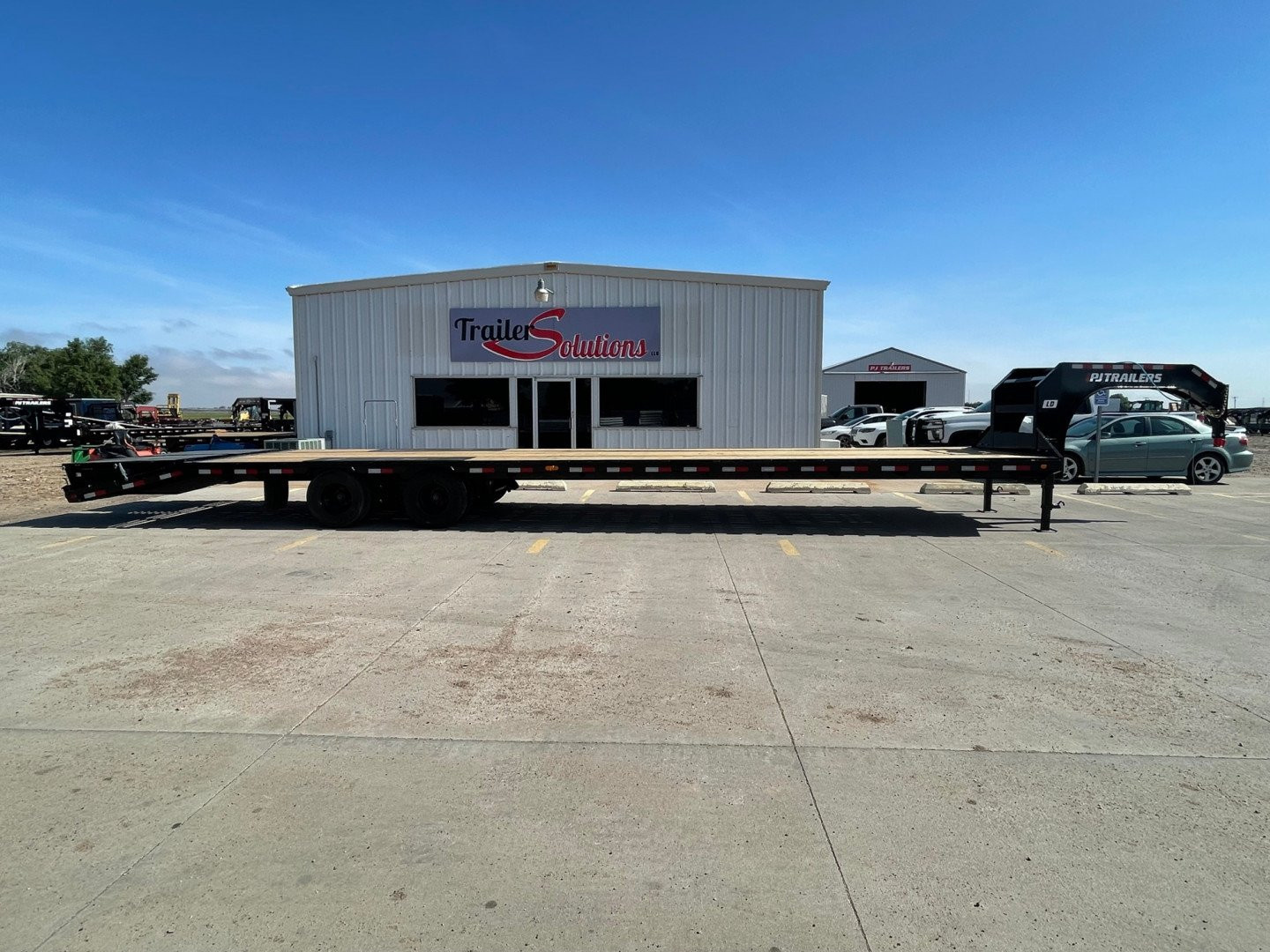 New 2026 PJ Trailers LD402 40' x 102" Hydraulic Brakes Flatbed Trailer