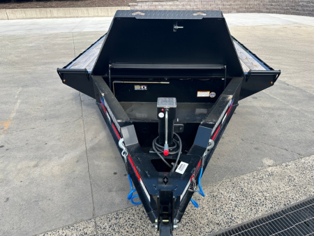 New 2025 Diamond C Trailers DEC207 20X102 Equipment Trailer