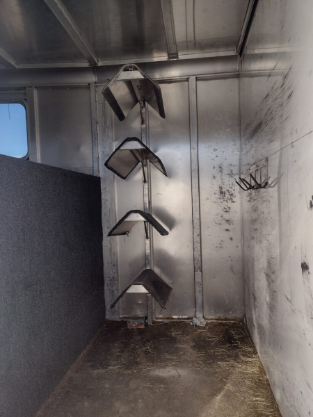 Used 2009 Circle J 20' Stock Combo Trailer