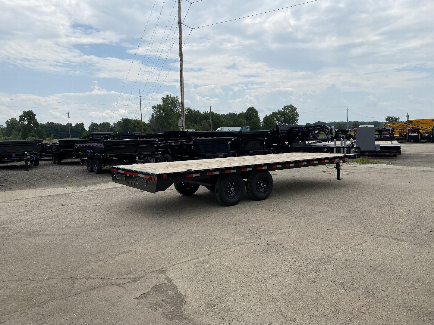 New 2025 LOAD TRAIL 102X22 14K Deckover Trailer