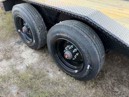 New 2026 Delco Trailers 102x26ft Gooseneck Equipment Trailer 20k