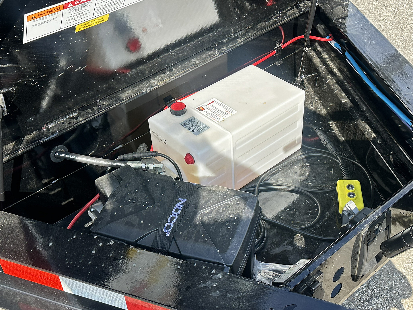 New 2026 PJ Trailers 83" x 14' Low-Pro Telescopic (DT1) 14K GVWR Dump Trailer