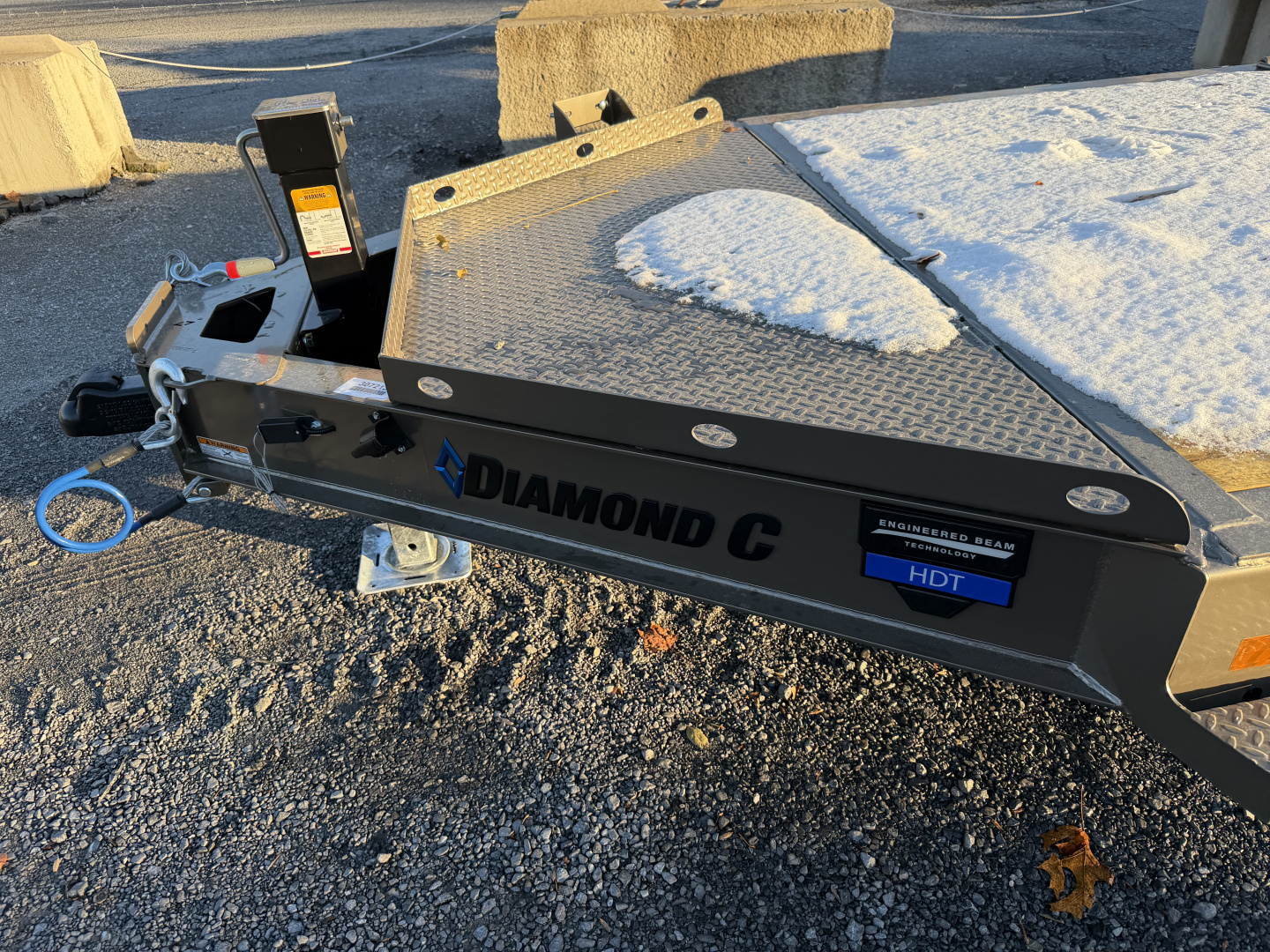 New 2026 Diamond C HDT208 Tilt Trailer 22’ 15K 2 SPEED JACK 18 PLY TIRES TORSION AXLES