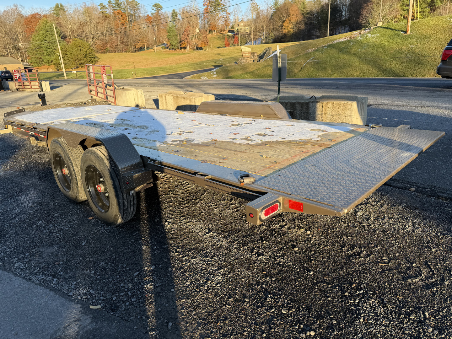 New 2026 Diamond C HDT208 Tilt Trailer 22’ 15K 2 SPEED JACK 18 PLY TIRES TORSION AXLES