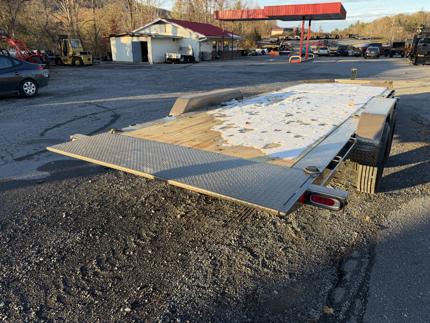 New 2026 Diamond C HDT208 Tilt Trailer 22’ 15K 2 SPEED JACK 18 PLY TIRES TORSION AXLES