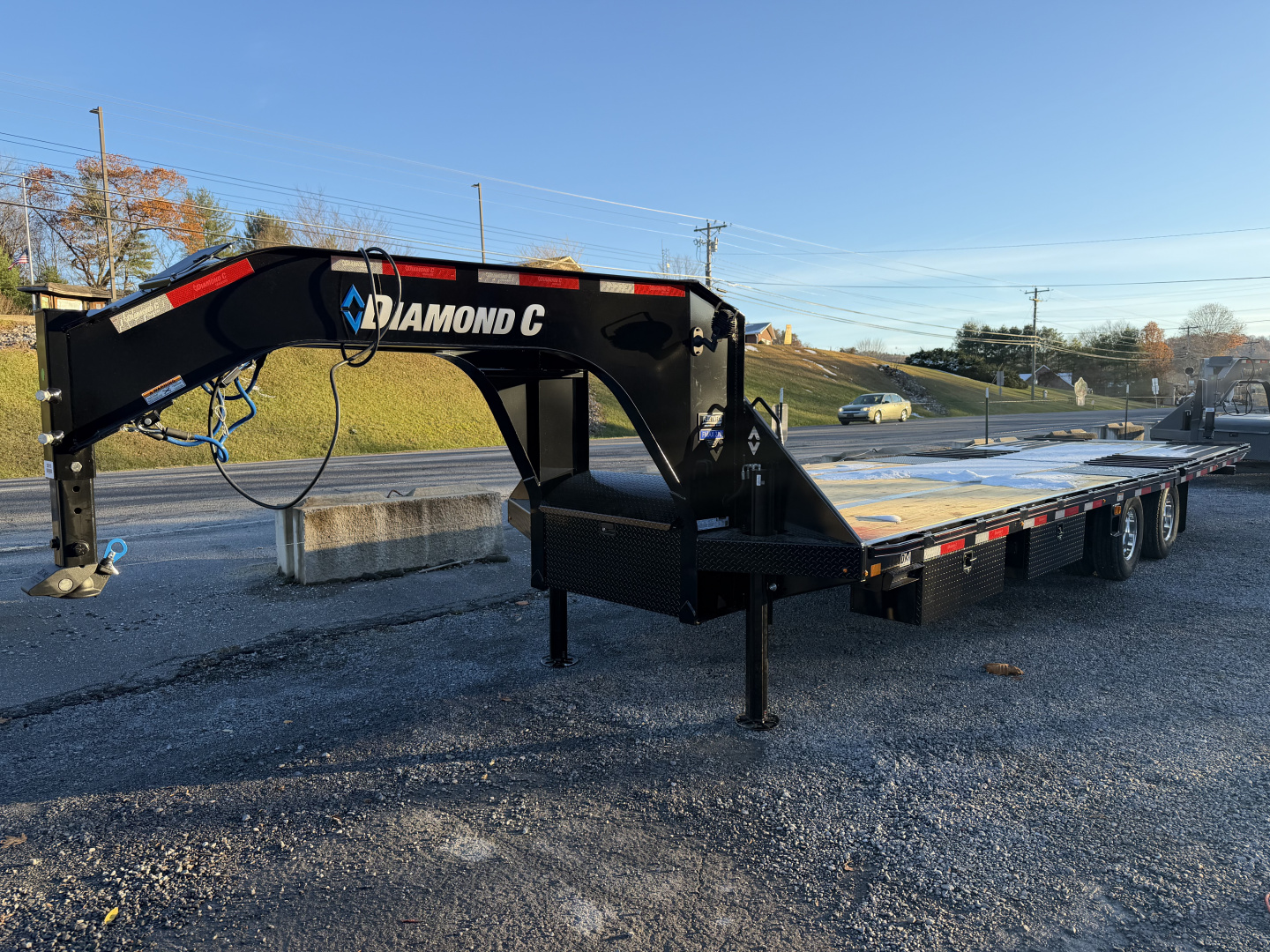 New 2026 Diamond C FMAX210 GOOSENECK TRAILER PACESETTER EDITION HYDRO JACKS & DOVE DISC BRAKES ALUMINUM OUTER RIMS