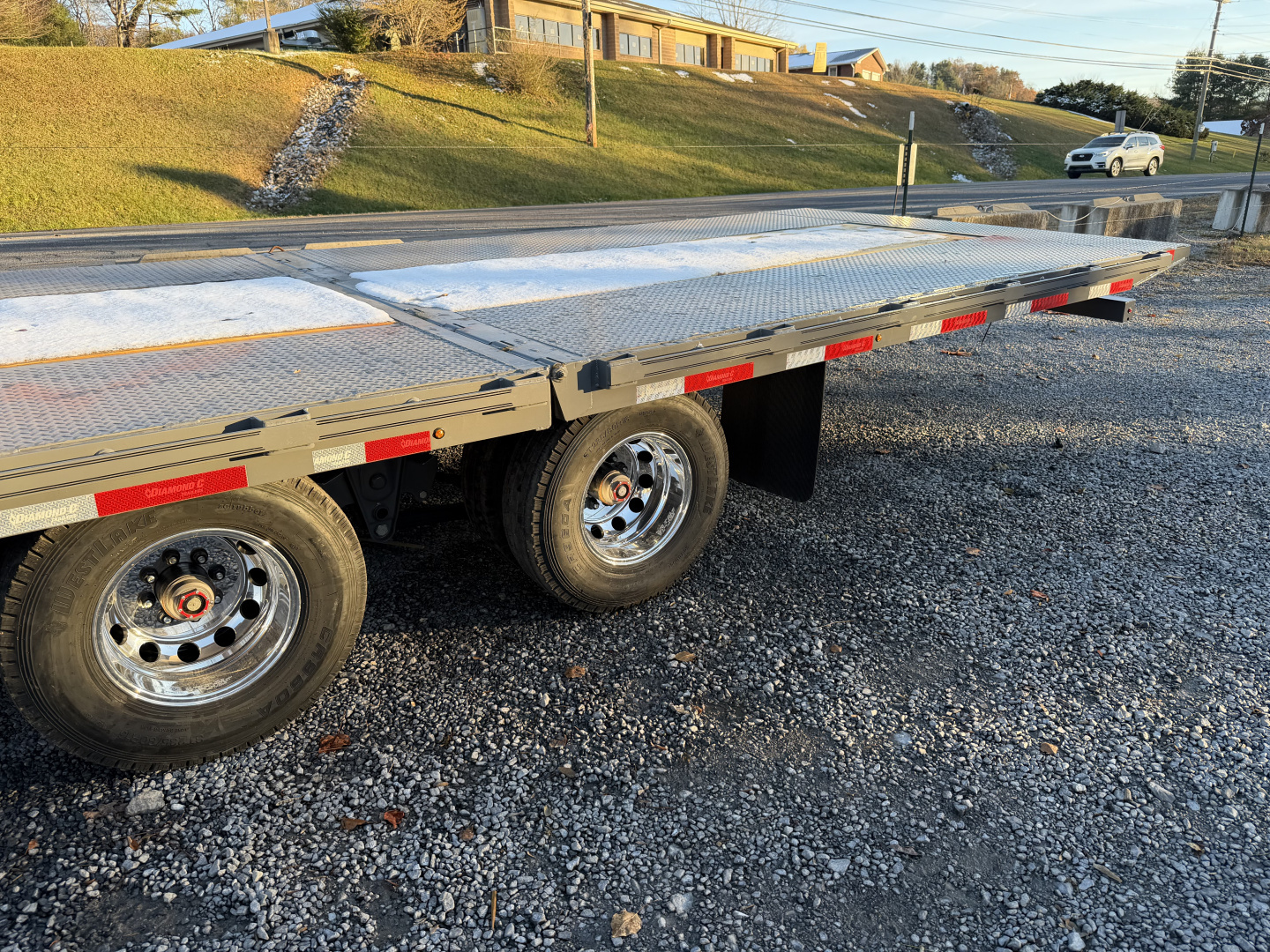 New 2026 Diamond C FMAX212 GOOSENECK TRAILER PACESETTER EDITION HYDRO DOVE & JACKS DISC BRAKES ALUMINUM OUTER RIMS